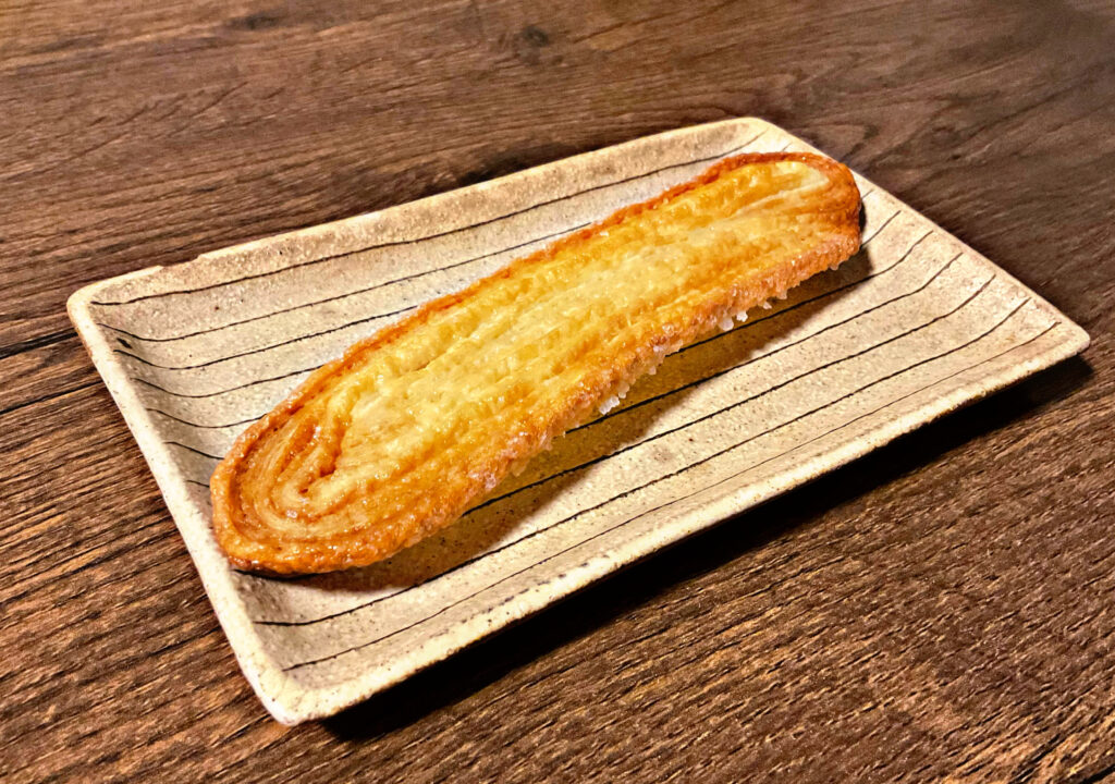 静岡県の定番土産、うなぎパイ