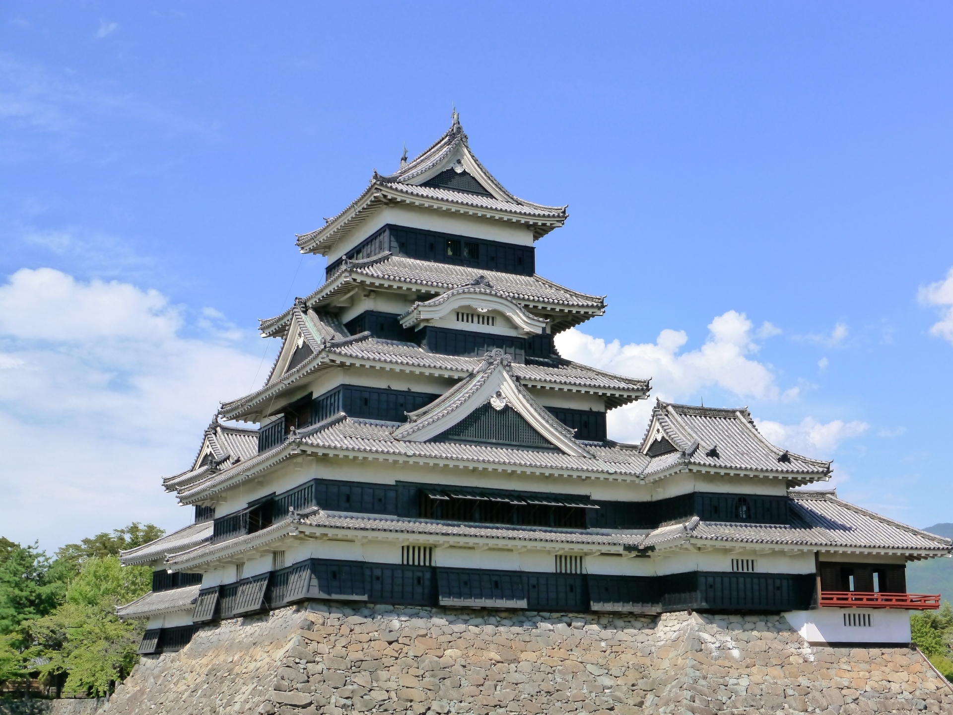 長野県の松本城