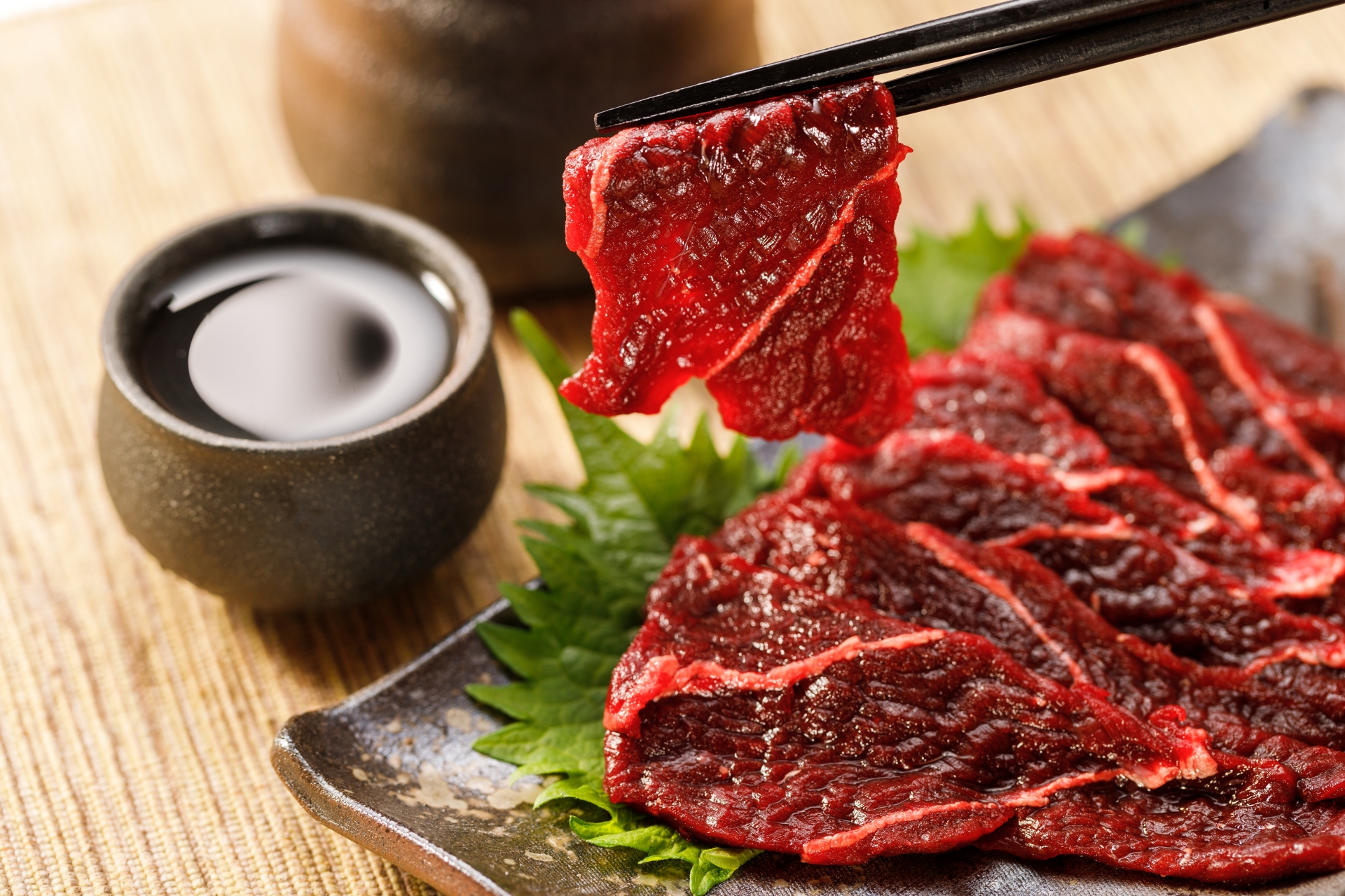 和歌山のご当地グルメ（鯨肉）